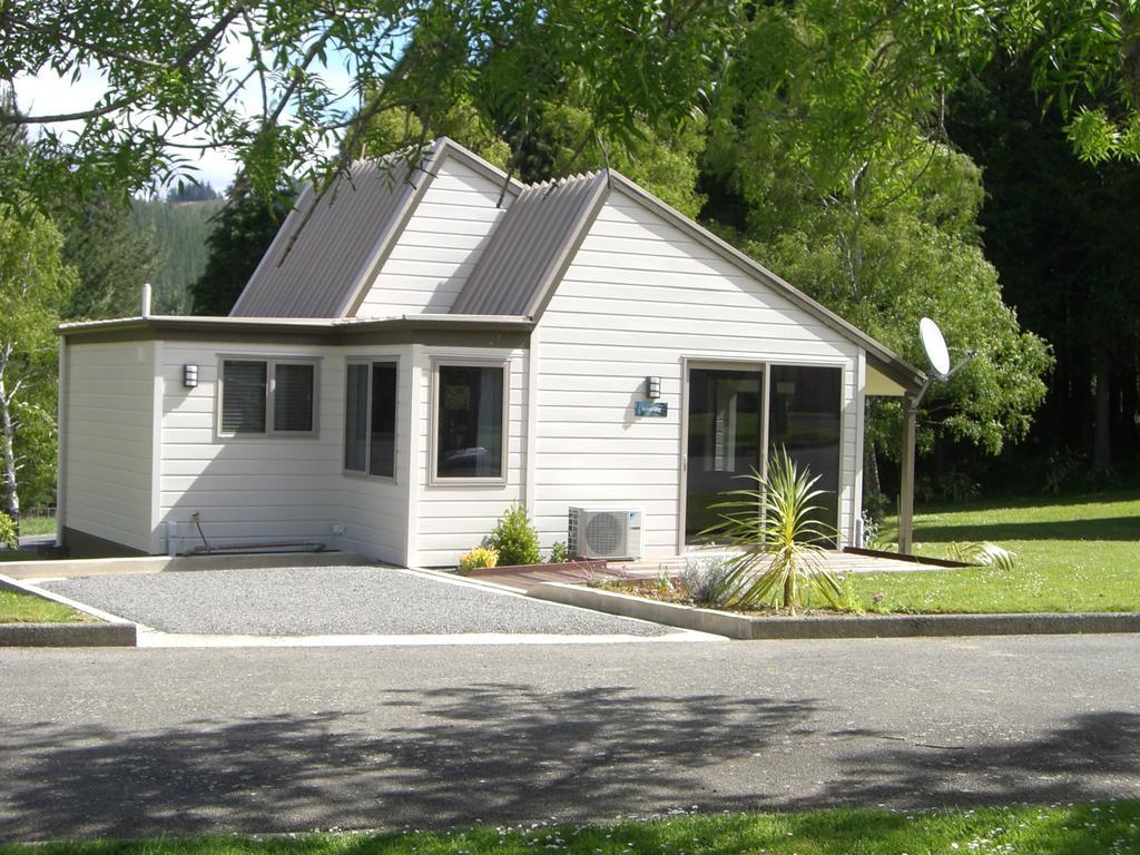 Mount Richmond Estate Motels Rai Valley Extérieur photo